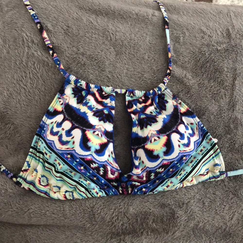 Bikini Lab Keyhole Patterned Bikini Top Padded